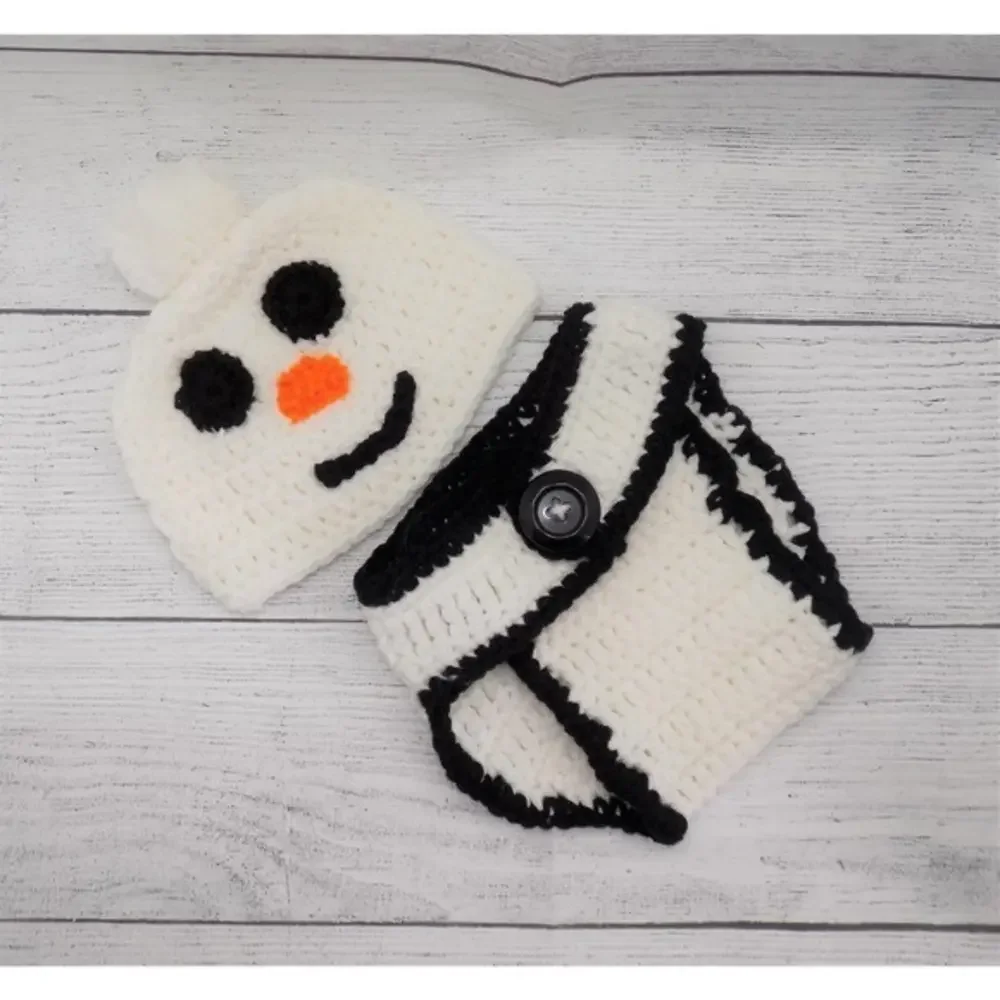 Snowmen Hat and‎ Diaper Cover Set